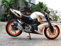 Yamaha Byson Street Fighter