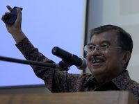 JK Ajak Para Dekan Dukung Pulau Komodo