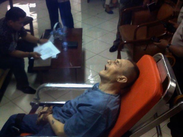 WN Rusia Meninggal di Kantor Imigrasi Kuningan WN Rusia Meninggal di Kantor Imigrasi Kuningan