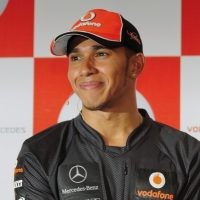 Target Hamilton Bebas Insiden