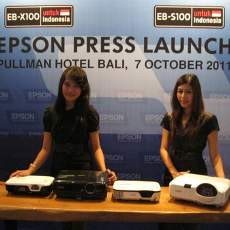  Ingin Jadi Raja, Epson Rilis 22 Proyektor
