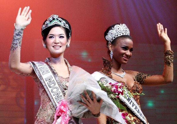 Meriahnya Grand Final Puteri Indonesia 2011