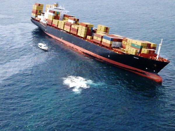 Kapal Kargo Liberia Kandas