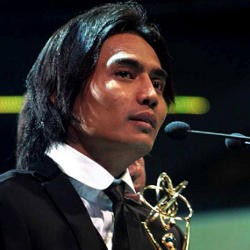 Tinggalkan ST12, Charly Akan Rilis Banyak Band Baru