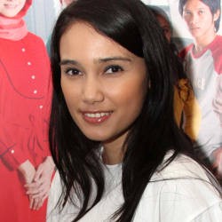 Feby Febiola Tak Suka Fisika