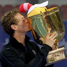 Tundukkan Cilic, Berdych Juara