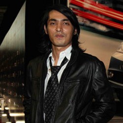 Abimana Beban Jadi Pemeran Utama di #republiktwitter