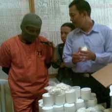 Asyik Nunggu Pembeli di TPU, Pengedar Narkoba Dibekuk