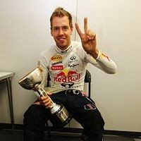 Vettel Diselamati Der Panzer