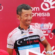 Serangan Terakhir Shinichi Buahkan Podium Teratas