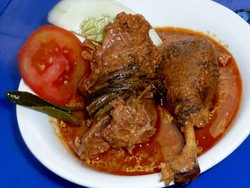 Sie Itek Merah Putih