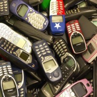 Protes Pencuri Pulsa, Maukah Anda Matikan Ponsel?