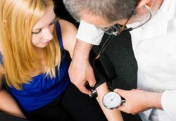 Dibanding Laki-laki, Perempuan Lebih Sering Grogi Saat Ditensi