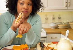 Cara Berhenti Makan Karena Emosional