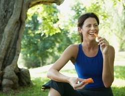 Ingin Diet Sukses? Jangan Takut Ngemil 