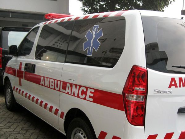 Ambulans dari MPV Bongsor