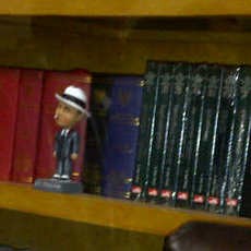 Patung Al Capone Bertengger di Ruang Hakim MA