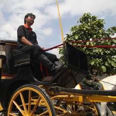 Panitia Gelar Gladi Resik Penjemputan Pengantin Pria