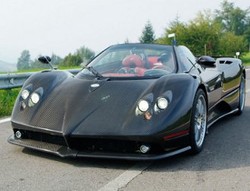 Mobil Sport Pagani Zonda Roadster F Tutup Usia