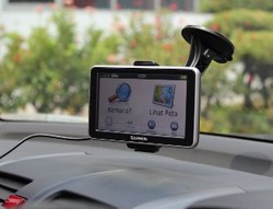 Mencicipi Gadget Baru di CR-V dan Freed