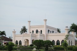 Kota Warisan Sejarah di bantaran Sungai Siak