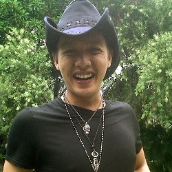 Ingin Eksis, Dirly Idol Jadi Anggota Boyband