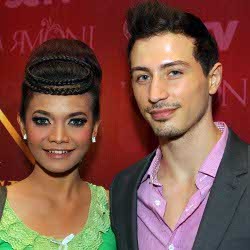 Citra Idol Dekat dengan Bule Asal Kanada