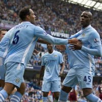 Hantam Villa, City Geser MU di Puncak Klasemen