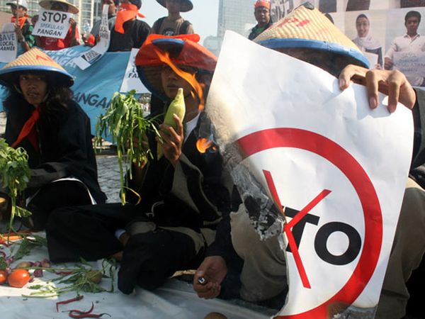 Aksi Tolak Impor Pangan Asing di Bundaran HI