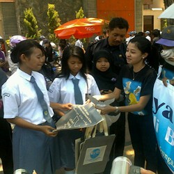 Dianggap Berbahaya, Warga Diimbau Diet Tas Kresek