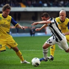 Diimbangi Chievo, Juve Tetap Puncaki Klasemen