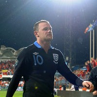 Rooney Harus Tetap Ikut ke Polandia-Ukraina