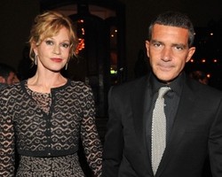 Pernikahan Bagi Antonio Banderas Bukan Seks Semata