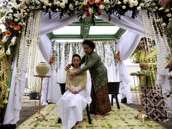 Calon Pengantin Kraton Yogya Siraman