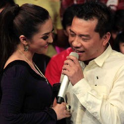 Ashanty Senang Bisa Sepanggung dengan Krisdayanti