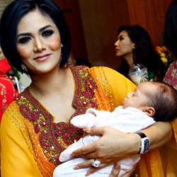 Raul Lemos Salut Krisdayanti Urus Anak Sendiri