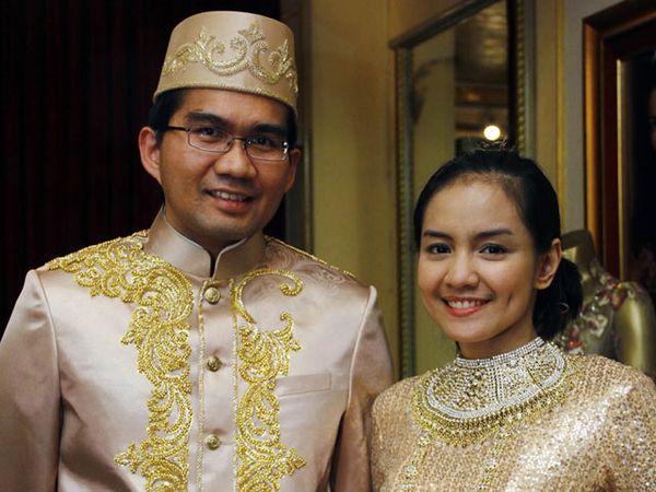Ini Dia Gaun Pernikahan Intan Nuraini