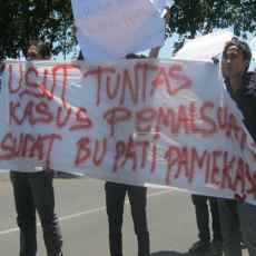 Palsukan Surat Kematian, Mahasiswa Tuntut Usut Bupati Pamekasan