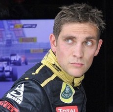 Petrov Tuai Penalti Lima Posisi di India