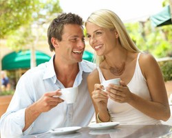 6 Topik Pembicaraan Terlarang Saat Kencan Pertama 