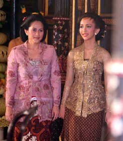 Akad Nikah Bertepatan dengan Hari Lahir Sri Sultan HB X