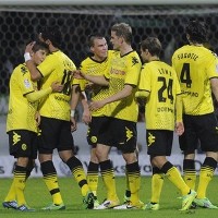 Dortmund Berusaha Bangkit