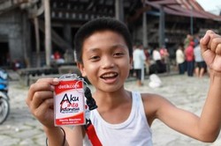 Keceriaan Anak Anak Desa Bawomataluo