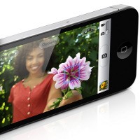 Gadis Tawarkan Seks Lima Malam Demi iPhone 4S