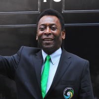 Kirimi Messi Video, Pele Pamer Kebolehan