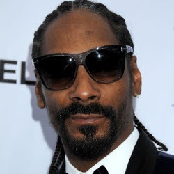 Bawa Uang Terlalu Banyak, Snoop Dogg Diperiksa Imigrasi
