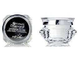 Krim Anti Penuaan dari Berlian Habis Terjual dalam Sehari 