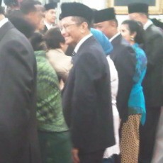 Dilantik Jadi Menteri BUMN, Dahlan Setia Pakai Sepatu Kets