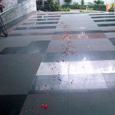 Aksi Tabur Bunga di KPK Minta Korupsi Banggar DPR Diusut