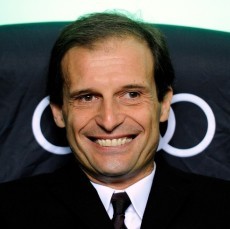 Allegri Kini Ingin Milan Lolos Sebagai Juara Grup